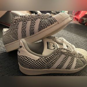 Adidas Superstar Sneakers